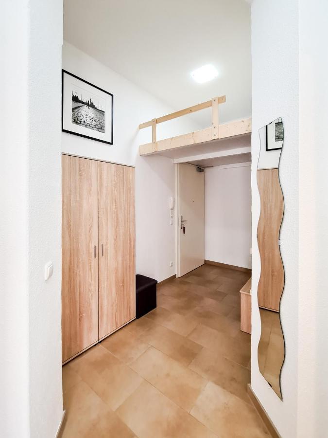 1-Raum-Wohnung Zentral Gelegen Dresden Buitenkant foto
